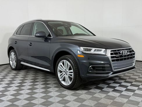 Used 2020 Audi Q5 2.0T Premium Plus w/ Premium Plus Package image 7