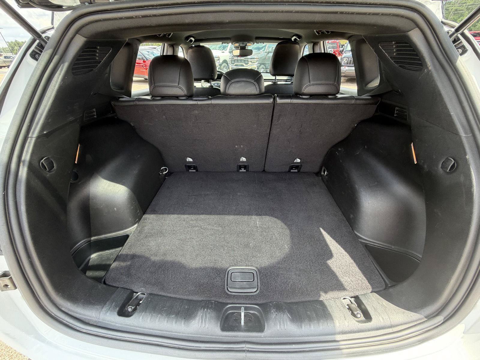 Certified 2025 Jeep Compass Limited AWD/4WD image 18