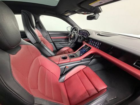 Certified 2025 Porsche Taycan AWD/4WD image 41