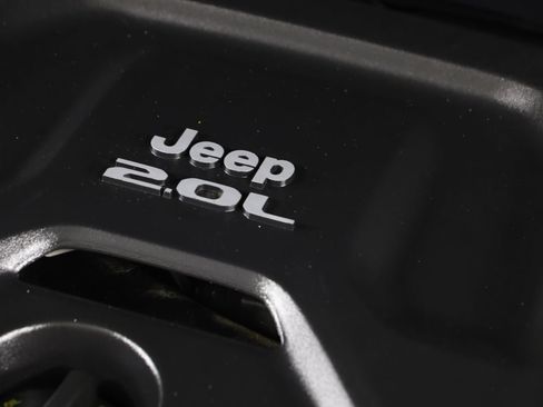 Used 2023 Jeep Wrangler Unlimited Sahara AWD/4WD image 20