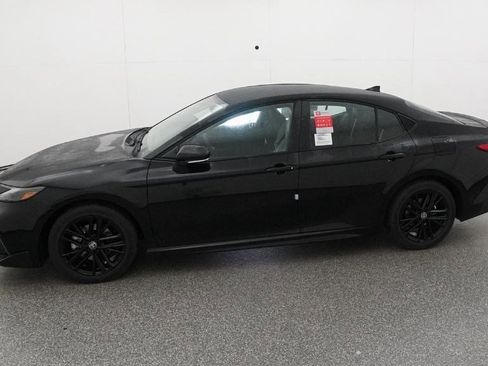 New 2026 Toyota Camry SE image 10