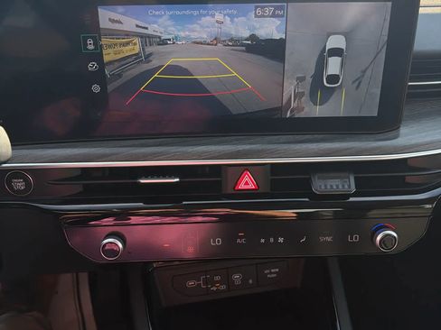 Used 2025 Kia K5 EX FWD image 17