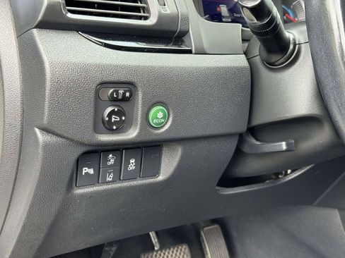 Used 2019 Honda Pilot Touring image 10