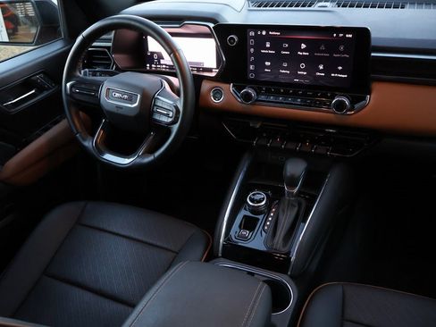 Used 2024 GMC Canyon AT4 w/ AT4 Premium Package image 14