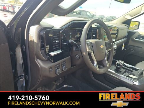 New 2026 Chevrolet Silverado 1500 LTZ w/ LTZ Premium Package image 29