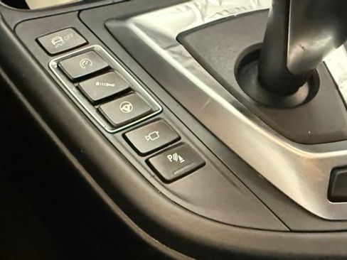 Used 2016 BMW M3 image 13