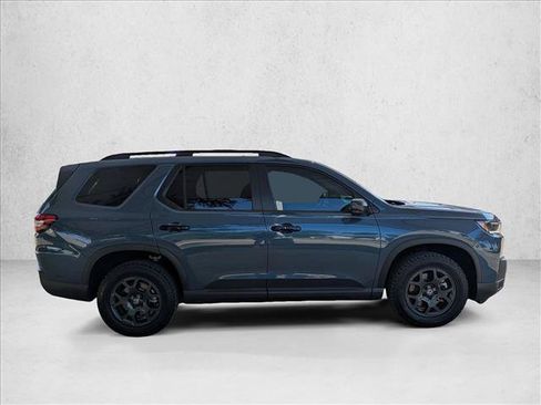 Certified 2026 Honda Pilot TrailSport image 4
