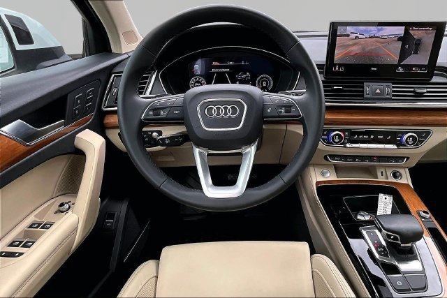 Used 2021 Audi Q5 Prestige AWD/4WD image 5