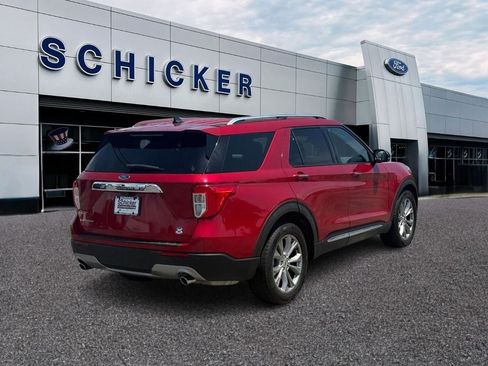 Used 2021 Ford Explorer Limited RWD image 2