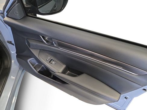 Used 2021 Honda Accord Sport image 25