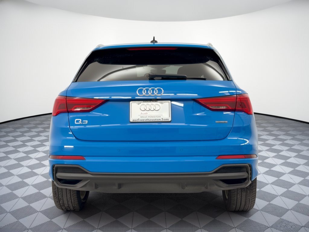 Used 2023 Audi Q3 2.0T Premium w/ Convenience Package AWD/4WD image 11