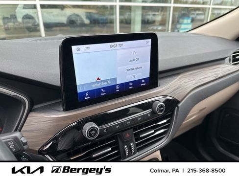 Used 2020 Ford Escape Titanium w/ Titanium Premium Package 2.0 AWD/4WD image 6