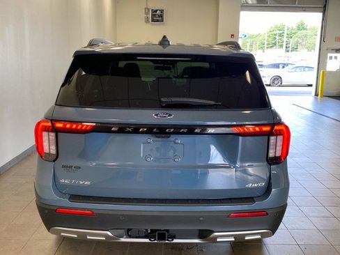 New 2025 Ford Explorer Active image 6