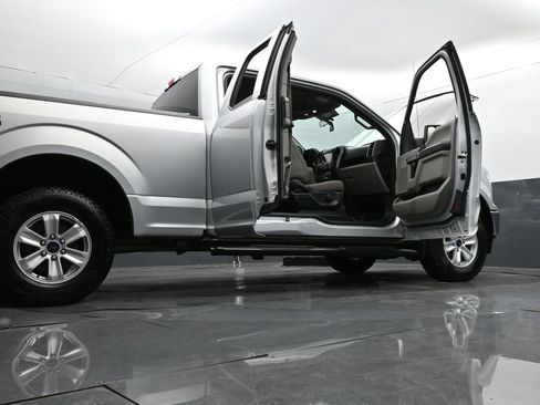 Used 2018 Ford F150 XLT AWD/4WD image 35
