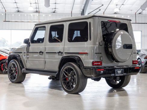 Used 2025 Mercedes-Benz G 63 AMG 4MATIC image 4
