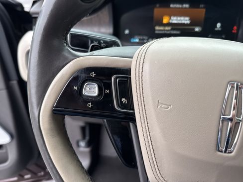 Used 2020 Lincoln Aviator Reserve w/ Equipment Group 202A image 34