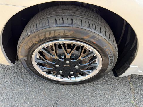 Used 2016 Nissan Sentra SV image 29