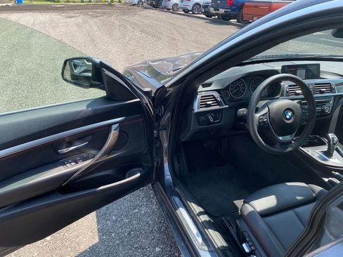 Used 2018 BMW 330i Gran Turismo xDrive image 10