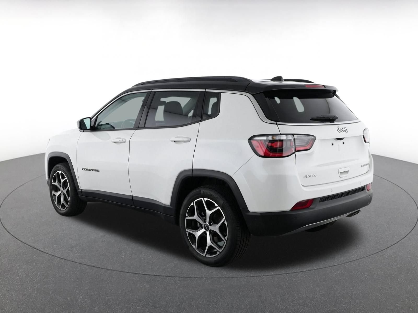 Used 2025 Jeep Compass Limited AWD/4WD image 6