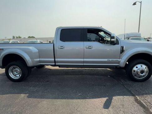 Used 2021 Ford F450 Platinum w/ FX4 Off-Road Package AWD/4WD image 9