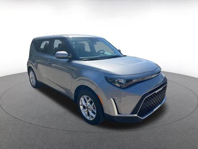 Used 2025 Kia Soul LX w/ LX Technology Package