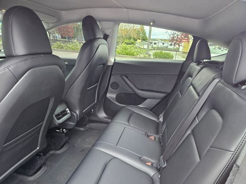 Used 2024 Tesla Model Y Long Range RWD image 20