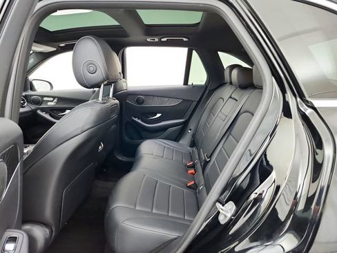 Used 2018 Mercedes-Benz GLC 300 4MATIC image 25