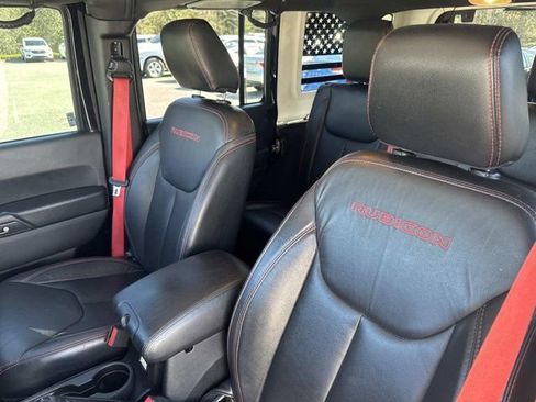 Used 2017 Jeep Wrangler Unlimited Rubicon image 11