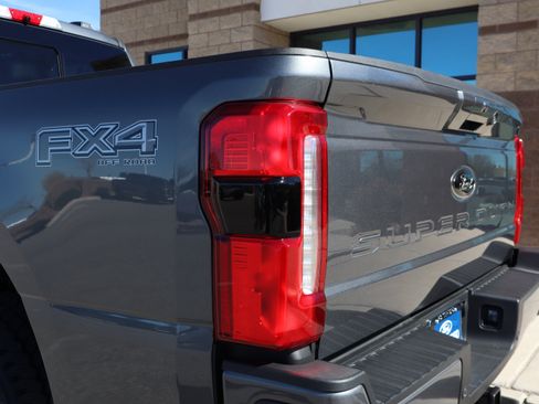 New 2026 Ford F250 Lariat w/ Black Appearance Package AWD/4WD image 18