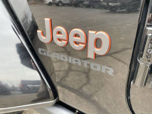 Used 2021 Jeep Gladiator Mojave w/ Cold Weather Group image 20