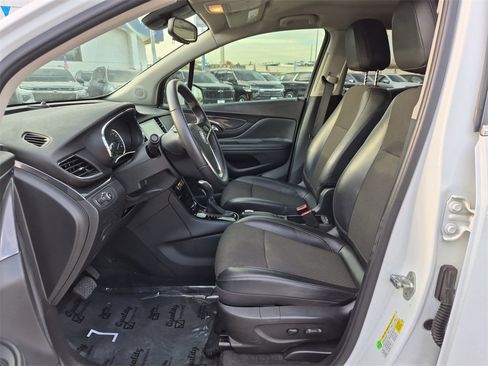 Certified 2021 Buick Encore Preferred image 11