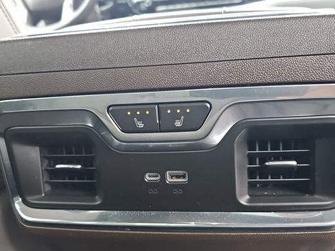 Used 2024 Chevrolet Silverado 2500 LTZ w/ LTZ Plus Package image 25