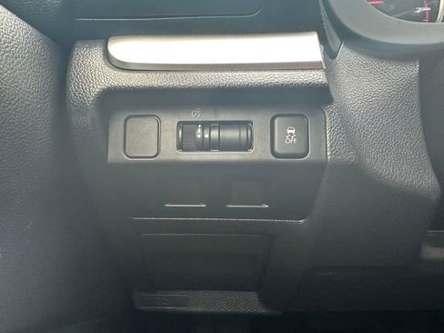 Used 2017 Subaru Crosstrek 2.0i Premium w/ Moonroof Package image 15