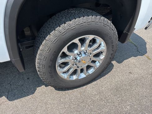 New 2025 Chevrolet Silverado 2500 LTZ w/ LTZ Convenience Package image 10