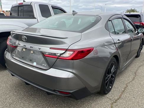 Used 2025 Toyota Camry SE FWD image 4