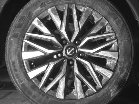 Used 2025 Nissan Altima 2.5 SV FWD image 15