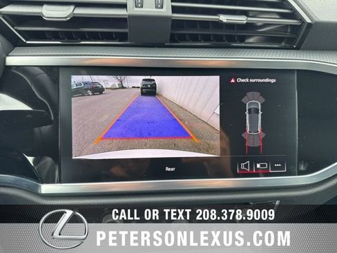 Used 2025 Audi Q3 2.0T Premium image 18