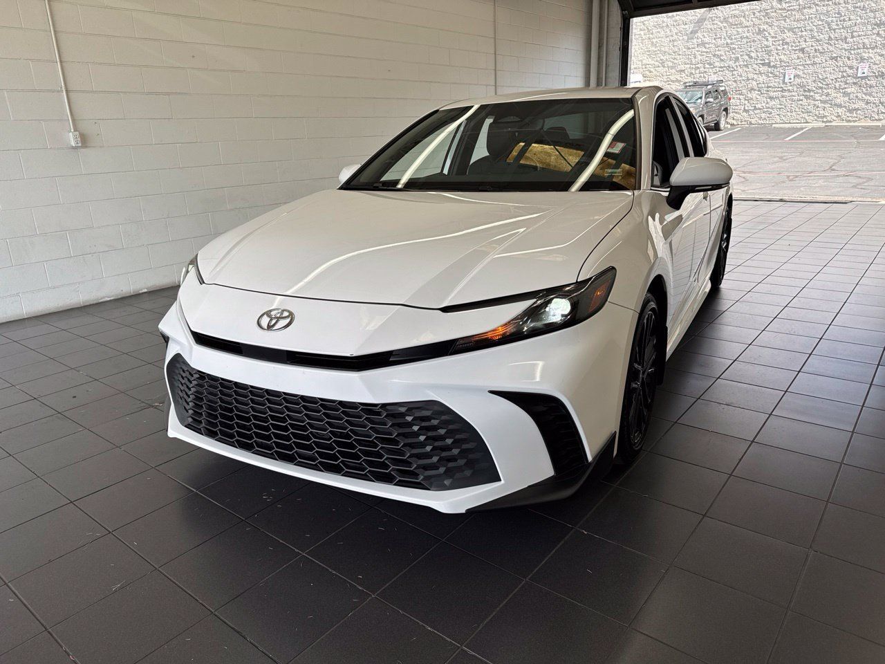 Used 2026 Toyota Camry SE w/ Multimedia Upgrade Package FWD image 3