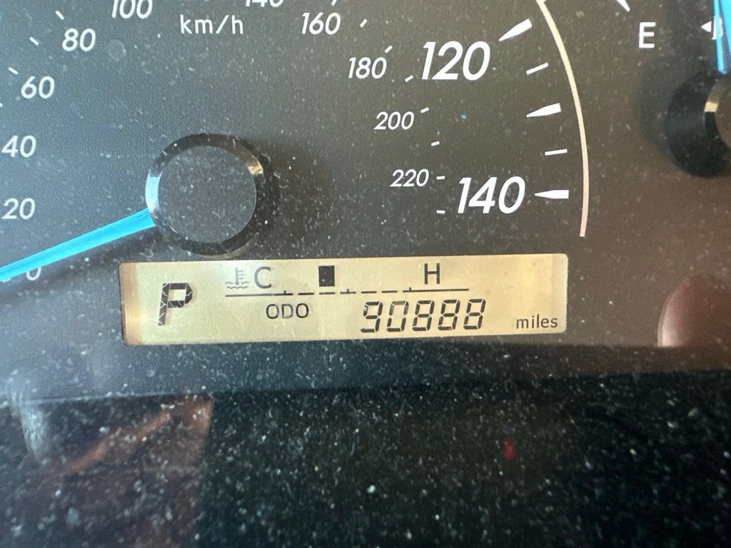 Used 2013 Toyota Camry FWD image 14