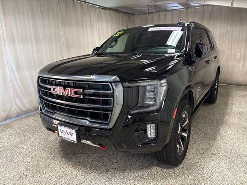 Used 2022 GMC Yukon AT4 w/ Technology Package AWD/4WD image 7