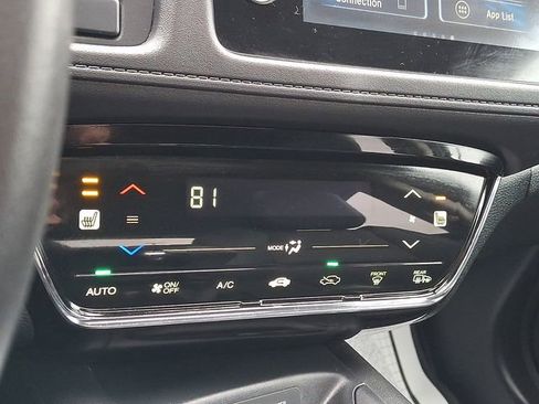 Used 2020 Honda HR-V Touring image 15