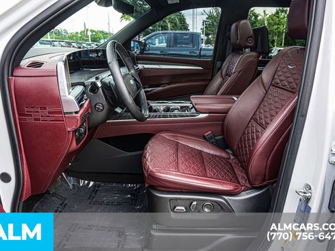 Used 2025 Cadillac Escalade Sport w/ Touring Package AWD/4WD image 23