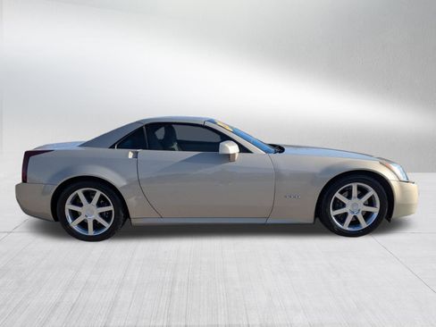 Used 2007 Cadillac XLR Base image 6