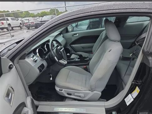 Used 2008 Ford Mustang GT Premium RWD image 9