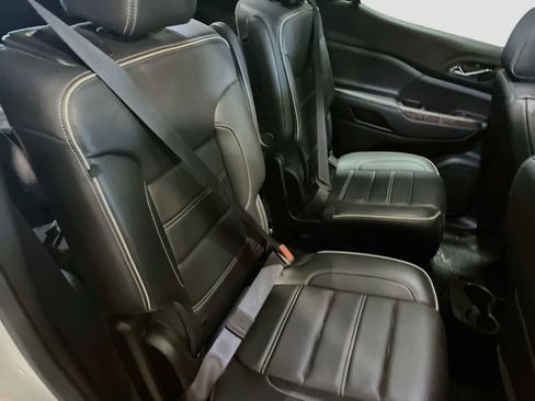 Used 2023 GMC Acadia Denali w/ Denali Ultimate Package AWD/4WD image 29
