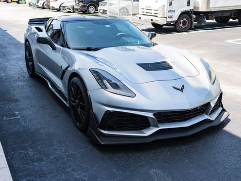 Used 2014 Chevrolet Corvette Stingray Coupe w/ 2LT Preferred Equipment Group RWD image 2