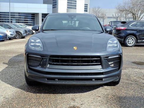 Used 2022 Porsche Macan S image 8