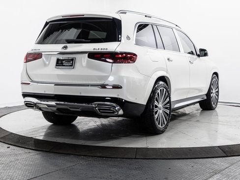 Used 2024 Mercedes-Benz Maybach GLS 600 4MATIC image 35