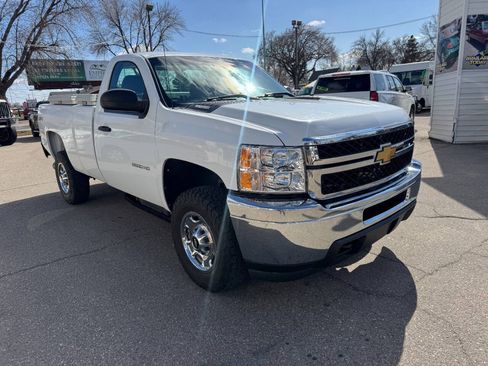 Used 2011 Chevrolet Silverado 2500 W/T AWD/4WD image 4