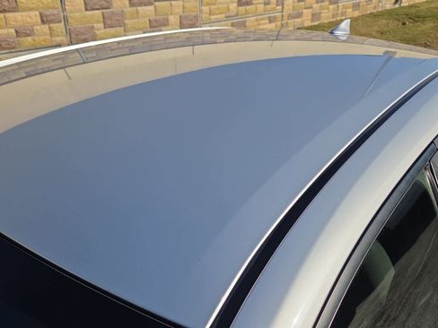 Used 2020 Toyota Corolla LE image 17